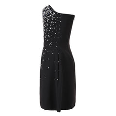 Heavy industry diamond studded strapless three-dimensional puffy skirt, a niche design in Vietnam, a small black dress with elegant temperament