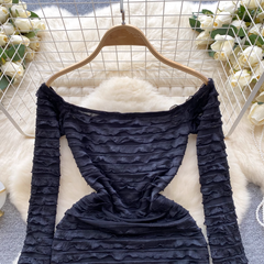 Vestido ajustado de manga larga negro