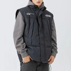 Einfarbiger Mantel mit Stehkragen