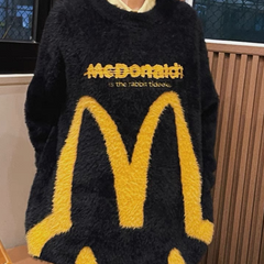 Es ist kein McDonald's-Pullover