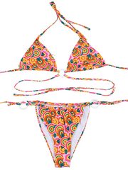 El bikini de verano con tiras y bandage