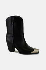Beast Fashion – Stiefeletten aus Kunstleder mit Metallkappe