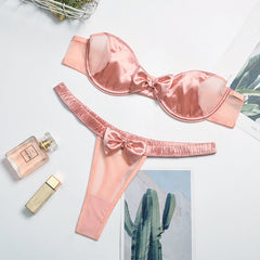 Zweiteiliges Set aus zartem Satin