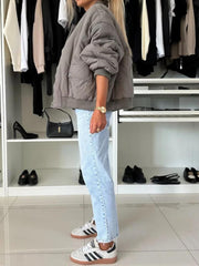 Chaqueta de manga larga con cuello de béisbol y cierre a presión