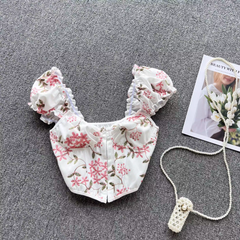 Top floral con espalda con cordones estilo vacaciones de verano