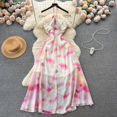 Unregelmäßig ausgehöhltes rückenfreies langes Strandkleid