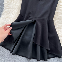 Schwarzes Meerjungfrauenkleid mit Rüschen und Patchwork