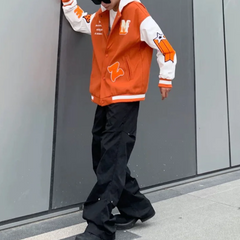 Lässige, dicke Kapuzenjacke