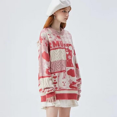 Süßer Pullover mit Häschenstickerei