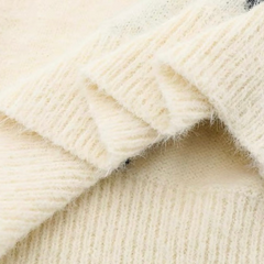 Strickpullover mit Katzen-Grafik