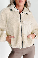 Chaqueta Sherpa con cremallera y cordón y capucha extraíble