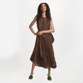 Three dimensional elegant and exaggerated sleeveless vest dress