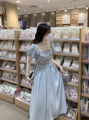 Kurzärmliges Kleid mit Puffärmeln für Damen