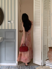 Retro-Kleid mit eckigem Ausschnitt und Tuschemalerei