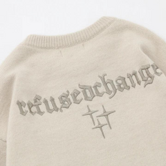 Suéter con bordado de estrellas de High Street