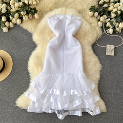 Schickes trägerloses Meerjungfrauenkleid in Midilänge