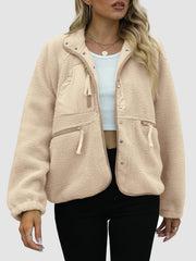 Sherpa-Jacke mit Druckknöpfen und Taschen