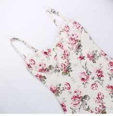 Strapskleid mit französischem Retro-Print