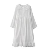 Besticktes Kleid mit Puppenkragen im Vintage-Stil