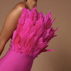Temperament Sexy Slim Party Dress Women Strapless Off Shoulder Sleeveless Zipper Three Dimensional Feathers Midi dress