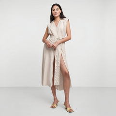 V-neck single breasted belt with pleated sleeveless shirt style dress