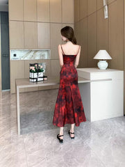 Elegant and Elegant Sister, Fragrant and Sensational Red Sling Dress