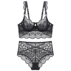 Französisches Dessous-Set aus ultradünner Spitze