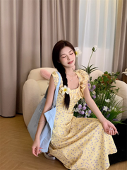 Sommerkleid mit Blumenmuster