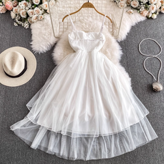 Strandkleid für den Urlaub am Meer, rückenfreies Strapskleid