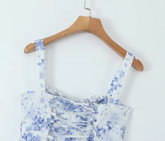 Mittellanges Unterkleid mit blauem und weißem Porzellan-Print