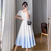 Weißes Sommerkleid für Damen