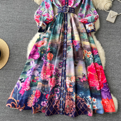 Mittellanges, langärmliges, bedrucktes Kleid im französischen Retro-Stil mit Laternenmuster