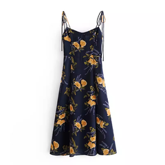 Hosenträgerkleid mit Schlitz und Retro-Print