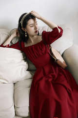 Rotes Retro-Kleid mit Dreiviertelärmeln