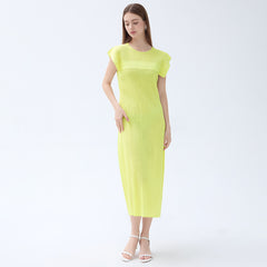 Ladies simple loose sleeveless pleated waistcoat round neck mid-length dress