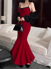 Rotes Meerjungfrauenkleid mit Strapsen im Retro-Stil