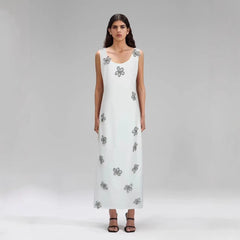 U-neck sleeveless diamond studded three-dimensional flower slim fit black dress with buttocks wrapped