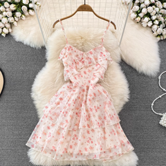 A-Linien-Kleid mit V-Ausschnitt, Rüschen und Blumenmuster