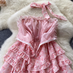 Neuer Strandurlaubsrock mit Rüschentaille und geblümtem Kleid