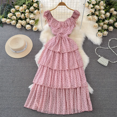 Geblümtes A-Linien-Kleid mit eckigem Ausschnitt und Rüschen für den Urlaub am Meer