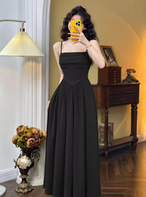 Schlichtes ärmelloses A-Linien-Kleid