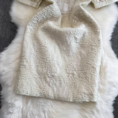 Kurzärmliges, rundperlenbesetztes Sommerkleid in A-Linie