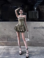 Trägerloses Partykleid in A-Linie