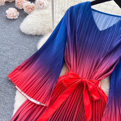 Damenkleid mit Farbverlauf, Rundhalsausschnitt und langen Ärmeln