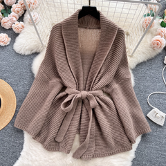 Elegante Pulloverjacke vielseitiger Fischschwanzrock zweiteiliges trendiges Set schwarzes Kleid