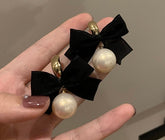 Pendientes de lazo de cinta de seda negra hechos a mano