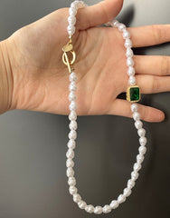 Vintage Style Emerald and Pearl Bead Necklace Choker