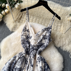 Damen Sommerkleid mit Retro-Tintendruck und Hosenträgern