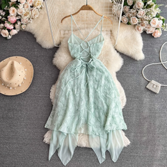 Ärmelloses Chiffonkleid in unregelmäßiger A-Linie