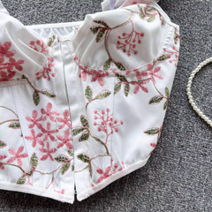 Top floral con espalda con cordones estilo vacaciones de verano